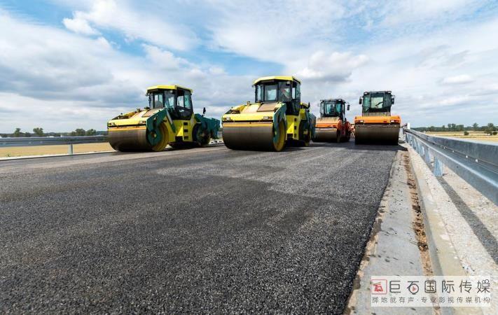 拍攝地點(diǎn):上?？偛?無(wú)錫江陰工廠,重點(diǎn)道路工程實(shí)景(視具體情況而定)